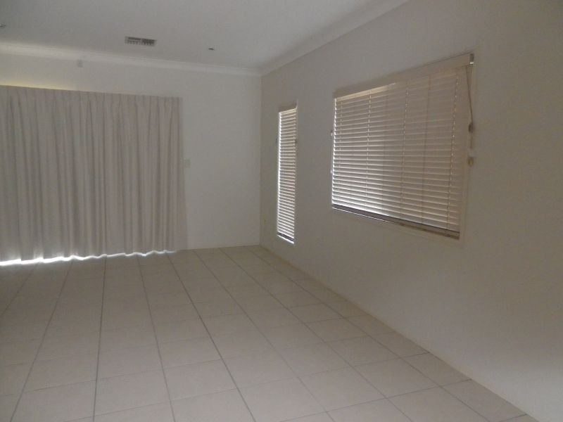 35 Patterson Street, Wynnum West QLD 4178