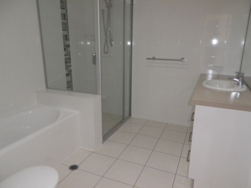 35 Patterson Street, Wynnum West QLD 4178