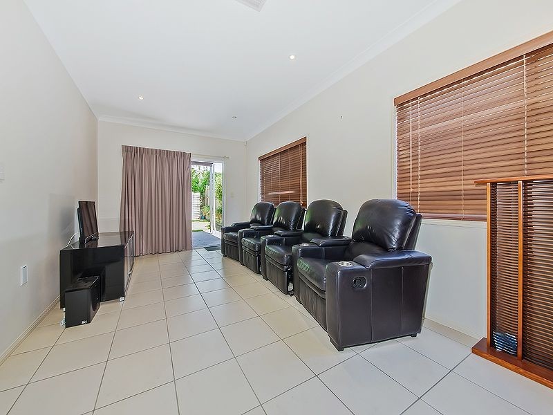 28 Ure St, Wynnum QLD 4178