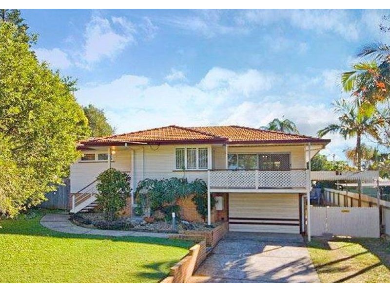 81 Roseneath Pde, Wynnum West QLD 4178