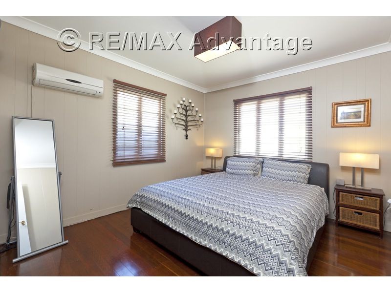 94 Whites Rd, Manly West QLD 4179
