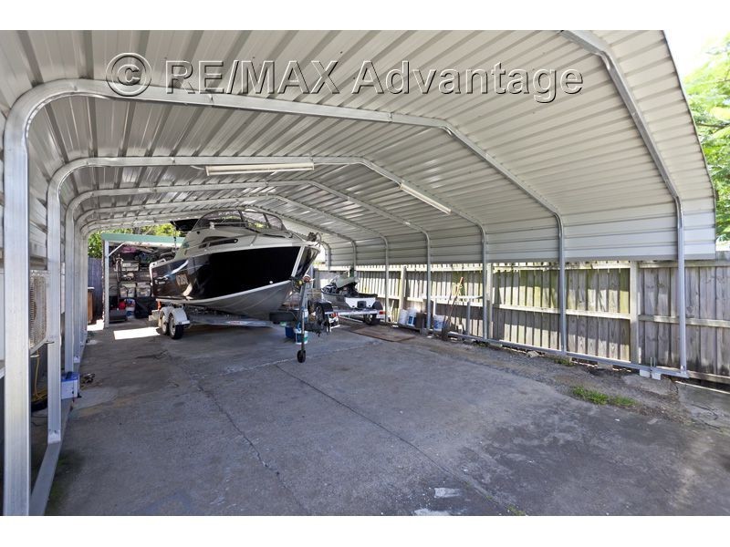 94 Whites Rd, Manly West QLD 4179