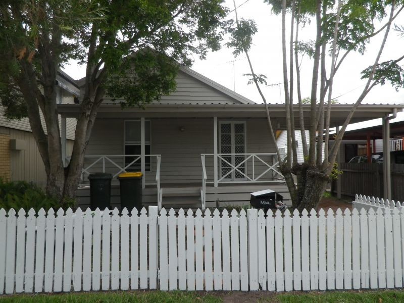 31 Walnut Street, Wynnum QLD 4178