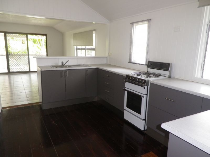 31 Walnut Street, Wynnum QLD 4178