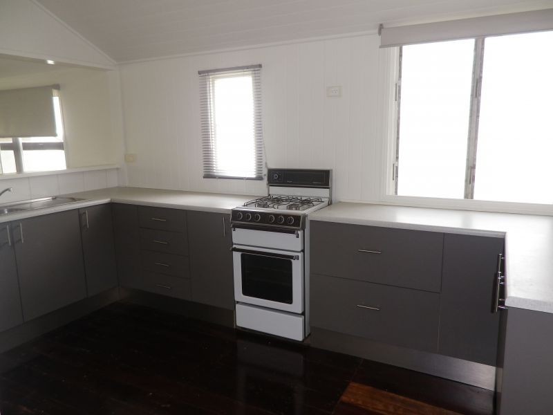 31 Walnut Street, Wynnum QLD 4178