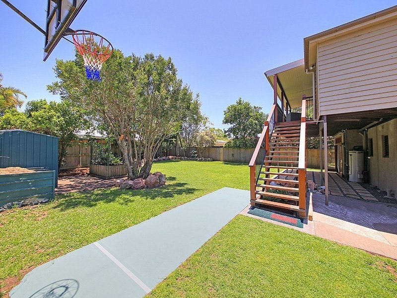 106 Stradbroke Avenue, Wynnum QLD 4178