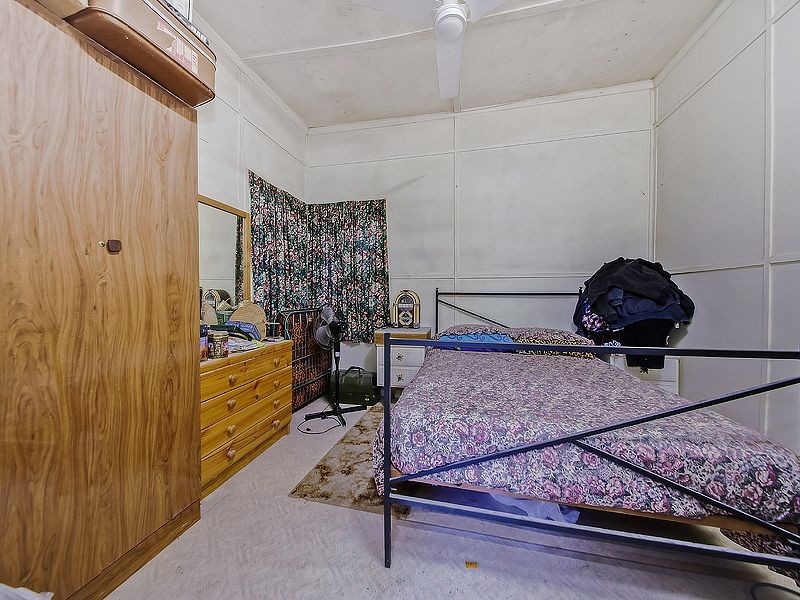 72 Alastair St, Lota QLD 4179