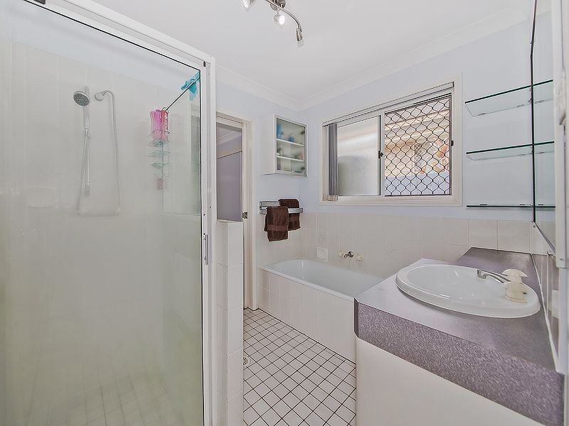 321 Wondall Road, Wynnum West QLD 4178
