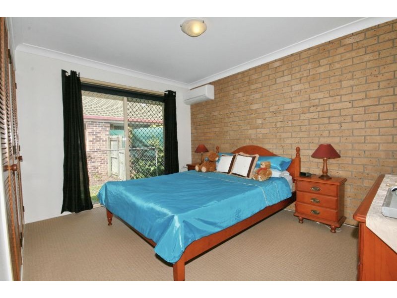 2/43 Drayton Terrace, Wynnum QLD 4178