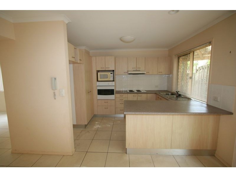 4/320 Manly Road, Manly West QLD 4179