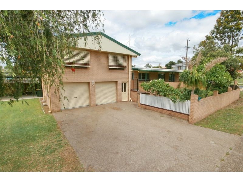 2 Brockworth Street, Wynnum West QLD 4178