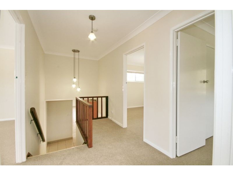 2 Brockworth Street, Wynnum West QLD 4178