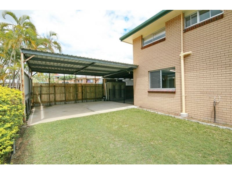 2 Brockworth Street, Wynnum West QLD 4178