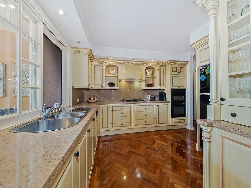 571 Royal Esplanade, Manly QLD 4179