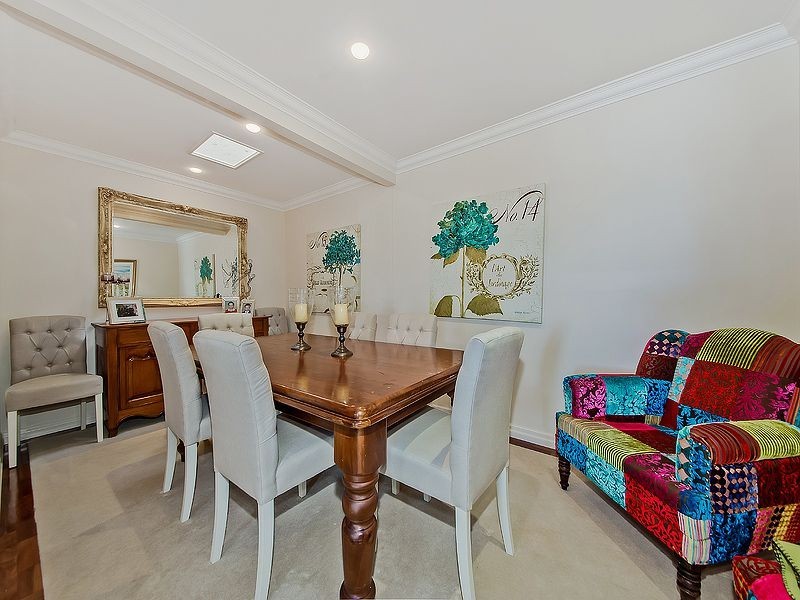 571 Royal Esplanade, Manly QLD 4179