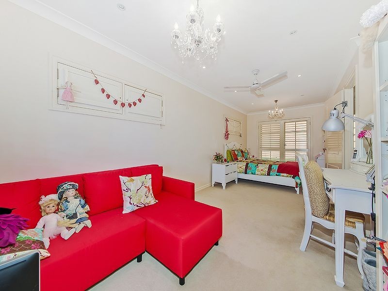 571 Royal Esplanade, Manly QLD 4179