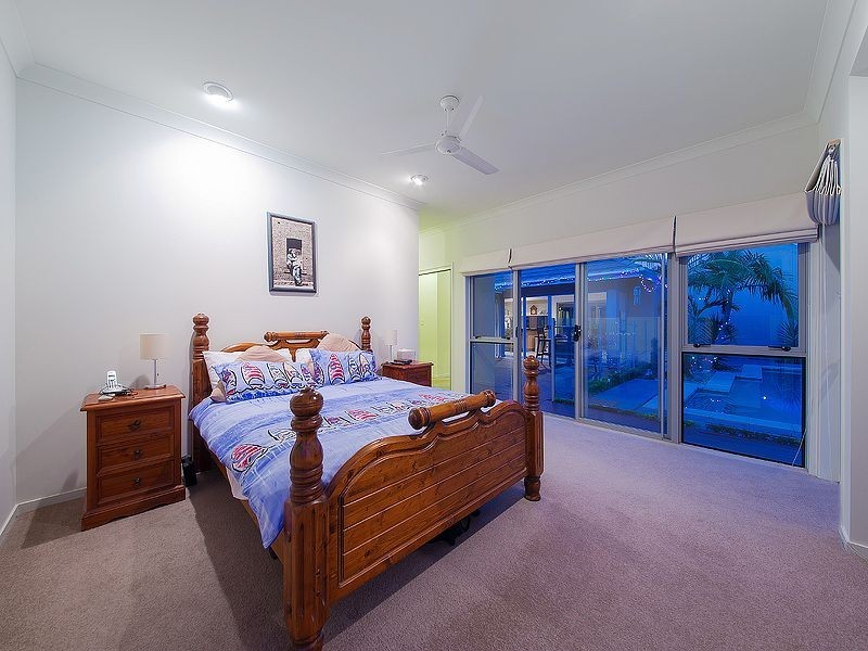 83 Mossvale Dr, Wakerley QLD 4154