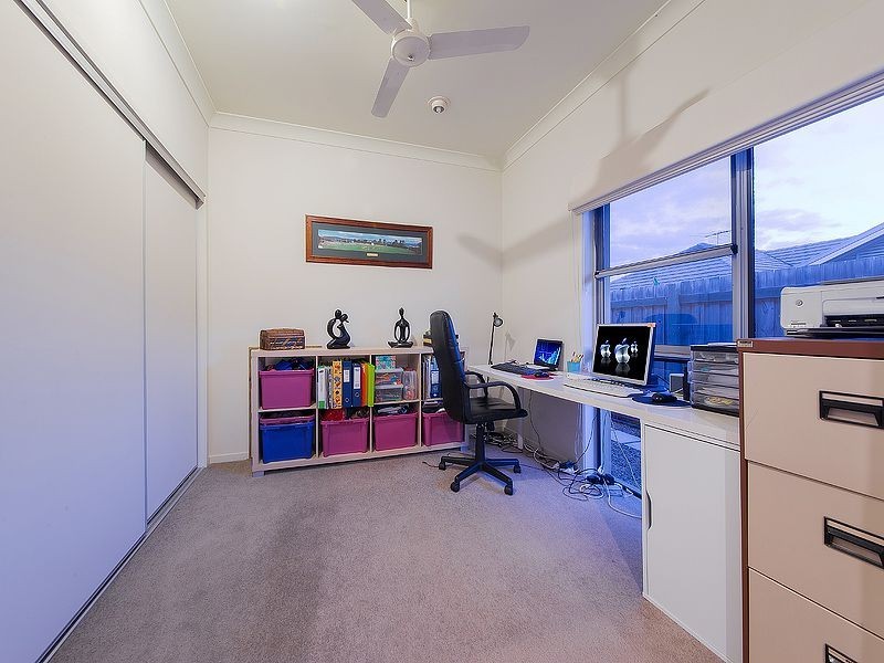 83 Mossvale Dr, Wakerley QLD 4154