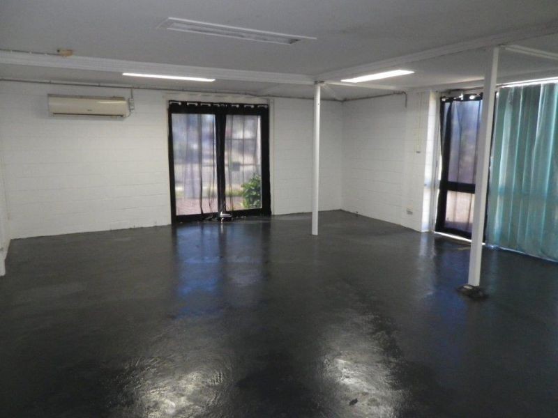 24 Thorne Street, Wynnum QLD 4178
