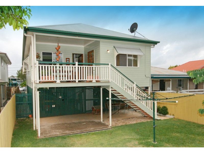 5 Hutton Avenue, Wynnum QLD 4178