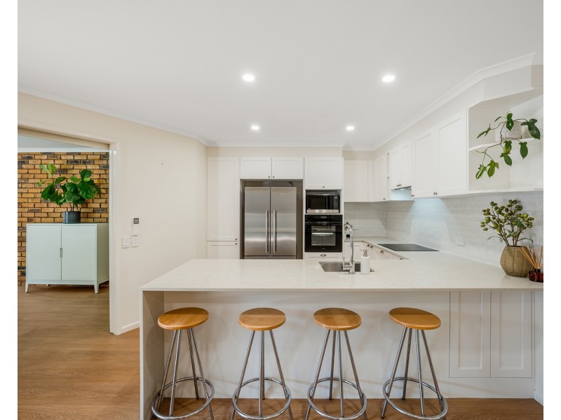 16 Ballinderry Street, Everton Park QLD 4053