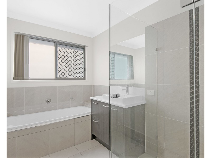 28 Pullen Road, Everton Park QLD 4053