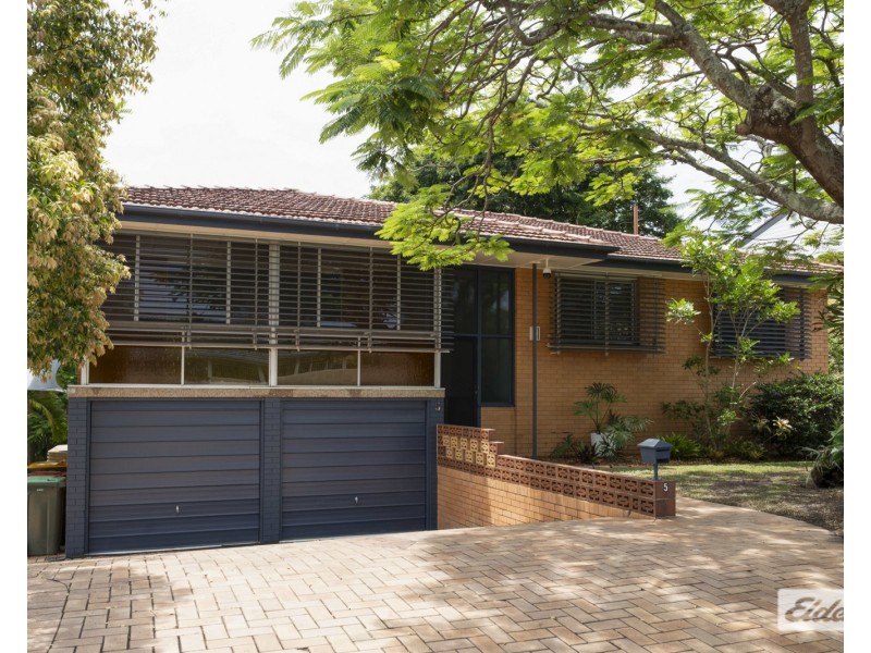 5 Dargie Street, Everton Park QLD 4053