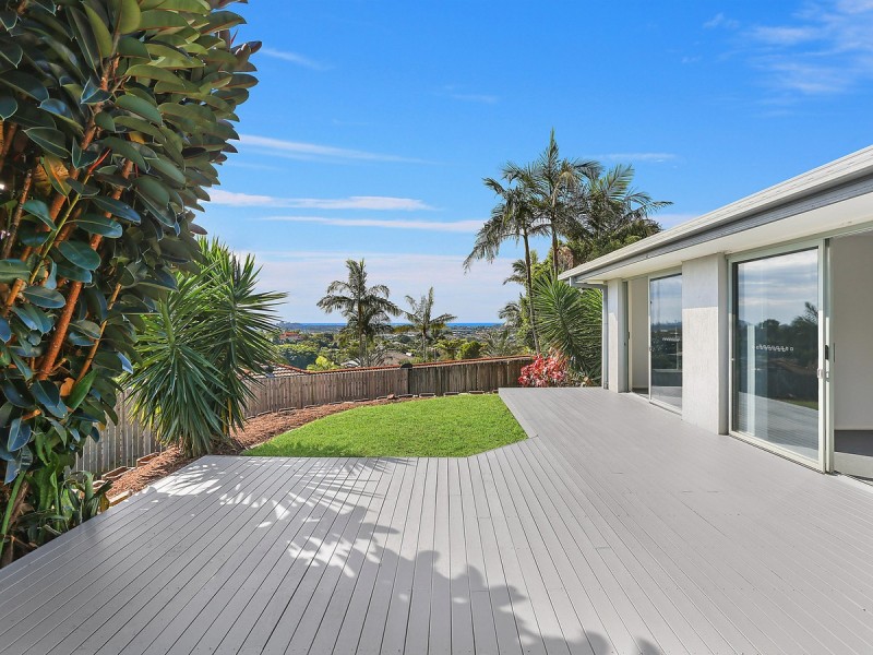 12 Kinross Close, Banora Point NSW 2486