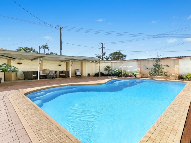 1 Somerset Avenue, Banora Point NSW 2486