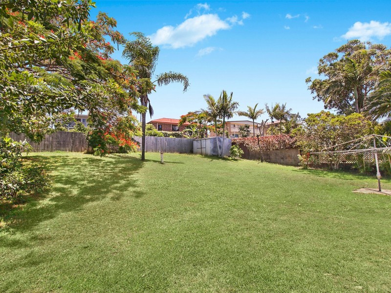 13 Seaview Road, Banora Point NSW 2486