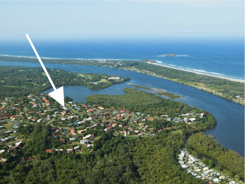 13 Seaview Road, Banora Point NSW 2486