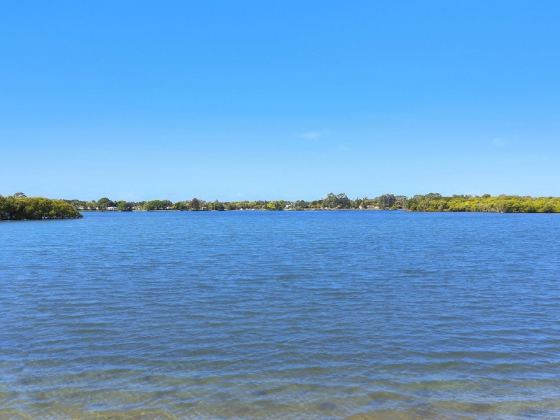 14 Seafarer Place, Banora Point NSW 2486