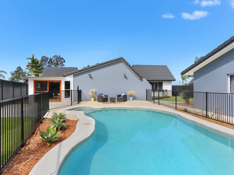 14 Seafarer Place, Banora Point NSW 2486