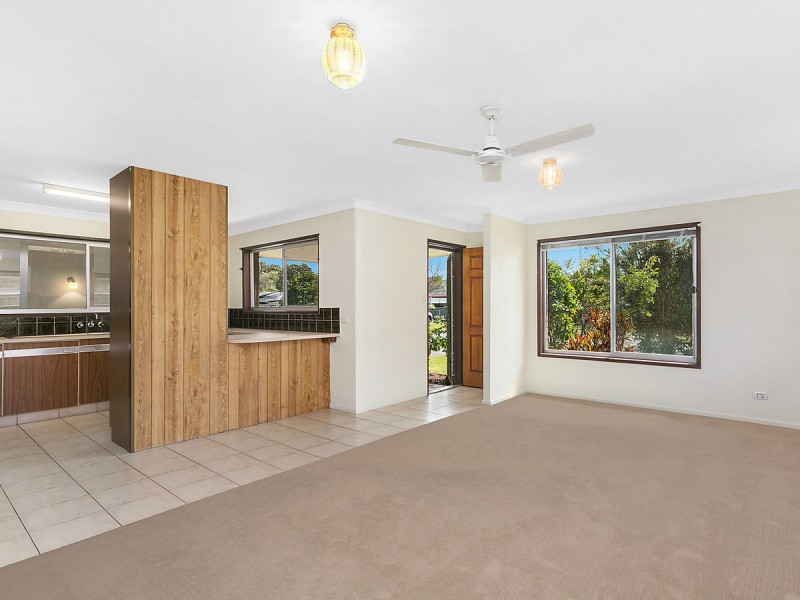 19 Blundell Boulevard, Tweed Heads South NSW 2486