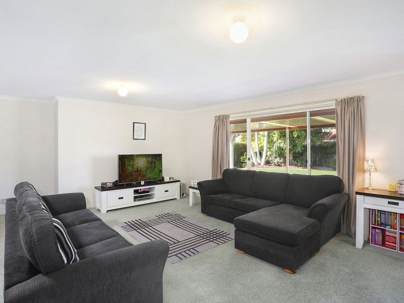 16 Merion Court, Banora Point NSW 2486