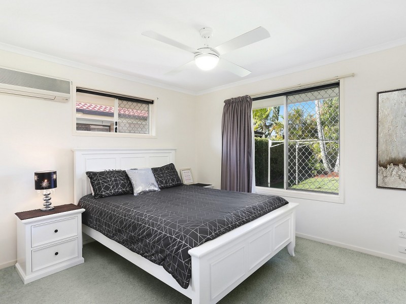 16 Merion Court, Banora Point NSW 2486