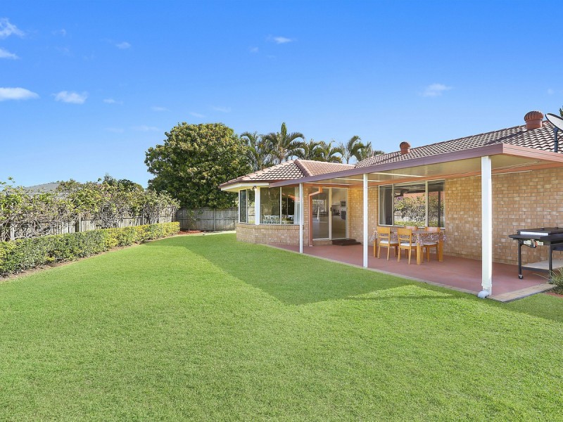 16 Merion Court, Banora Point NSW 2486