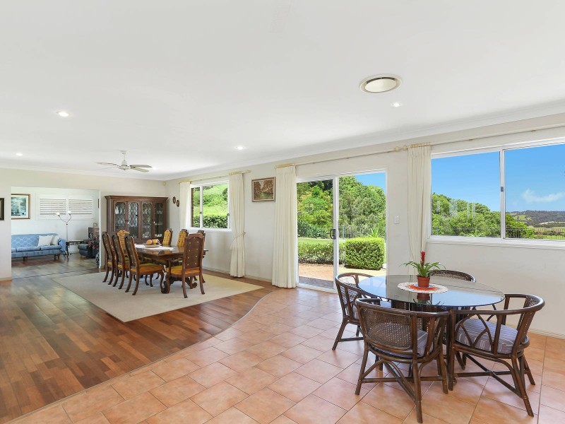 12 The Parapet, Banora Point NSW 2486