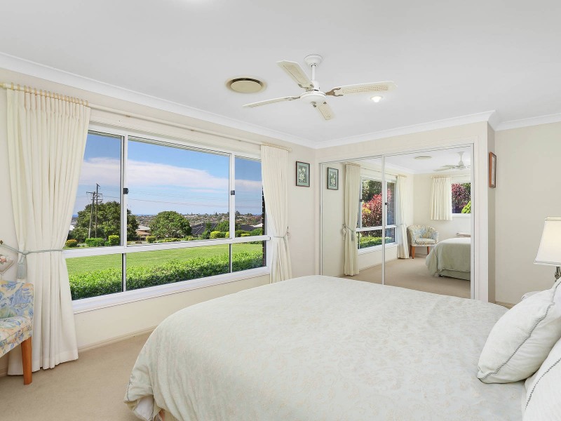 12 The Parapet, Banora Point NSW 2486