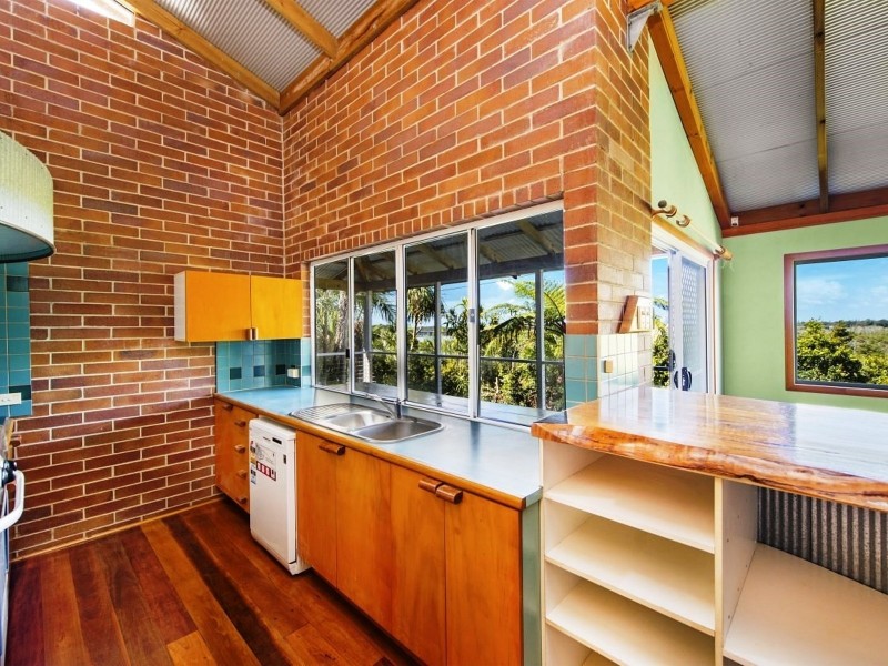 79 Bimbadeen Avenue, Banora Point NSW 2486