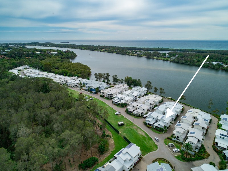 64/2 Barneys point Road, Banora Point NSW 2486