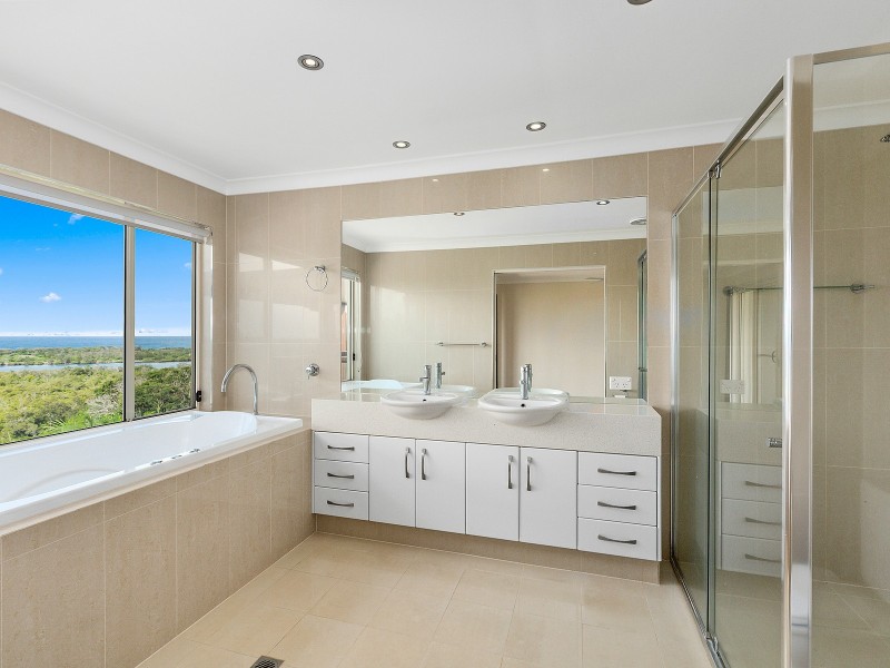 22/24 Seaview Road, Banora Point NSW 2486