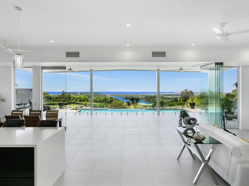 9 Sunnycrest Drive, Terranora NSW 2486