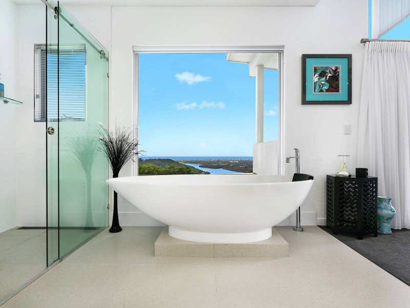 9 Sunnycrest Drive, Terranora NSW 2486