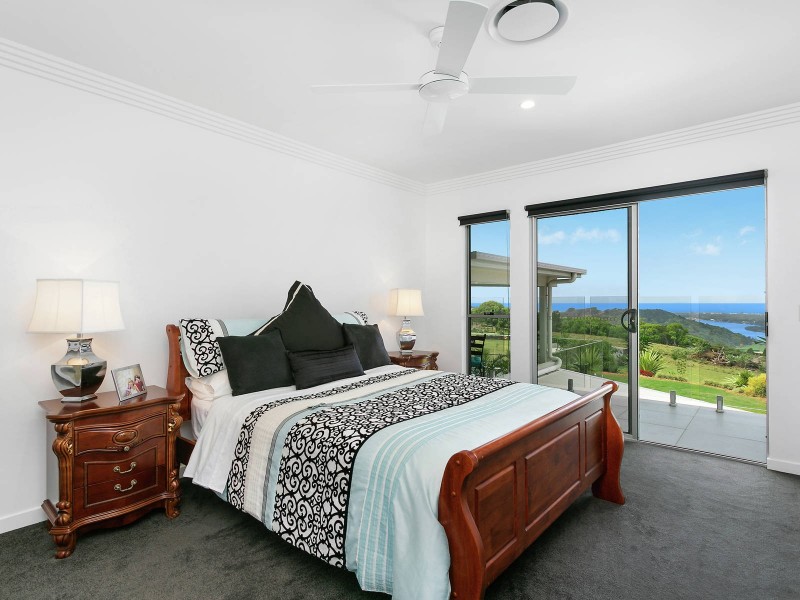 9 Sunnycrest Drive, Terranora NSW 2486