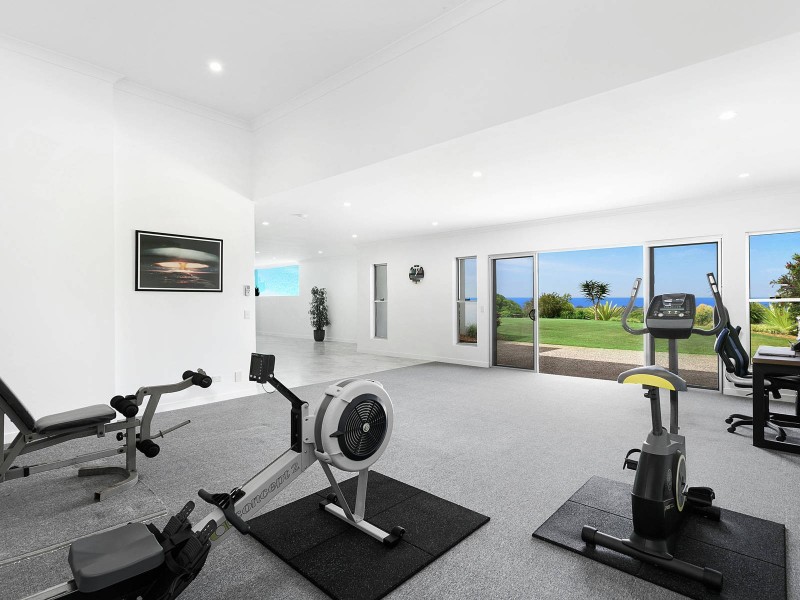 9 Sunnycrest Drive, Terranora NSW 2486