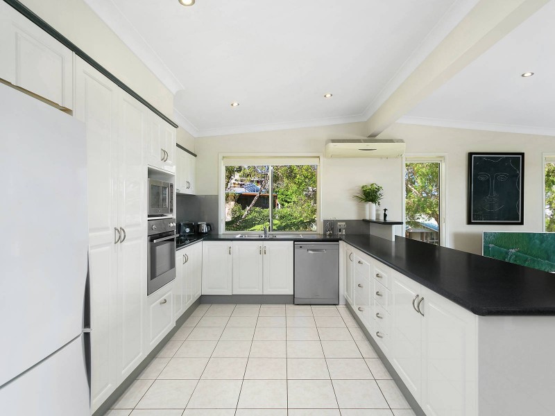 8 Firewheel Way, Banora Point NSW 2486