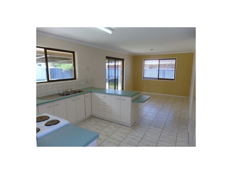13 Kevin Grove, Caboolture South QLD 4510