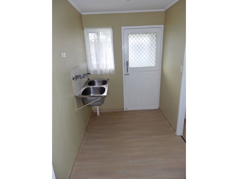 3 Palm Pde, Caboolture South QLD 4510