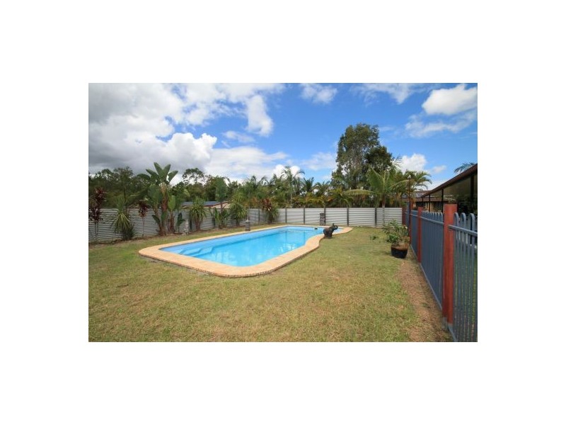 18 Treecreeper Court, Elimbah QLD 4516